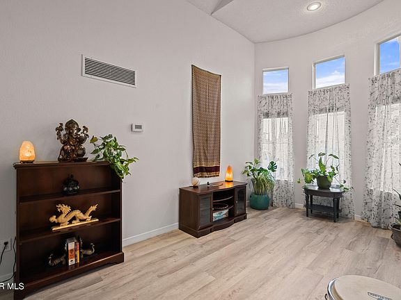 5th image of 3501 Tierra Lorena Dr