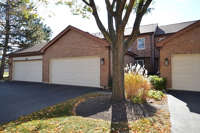 1st image of 1606 N Windsor Dr