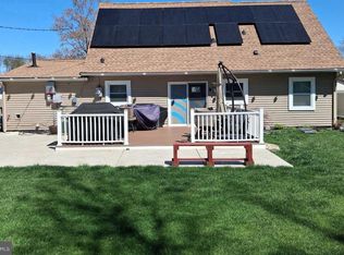 41 Evergreen Dr, Willingboro, NJ 08046