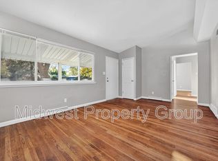 813 Lynn Haven Ln, Hazelwood, MO 63042