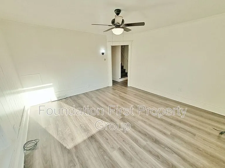 118 S Franklin St #2 — Photo 6