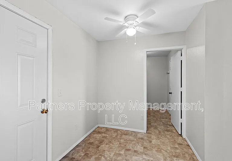 3520 W Olive St — Photo 11