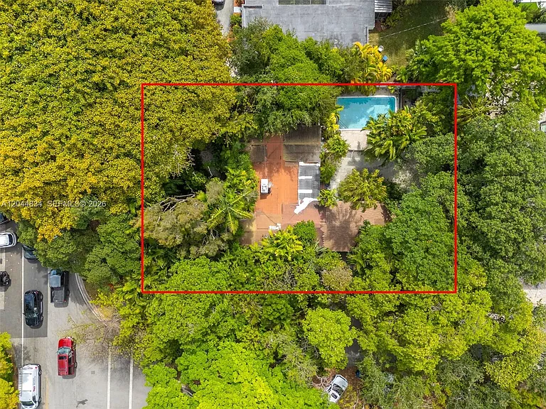 5390 Sunset Dr — Photo 16