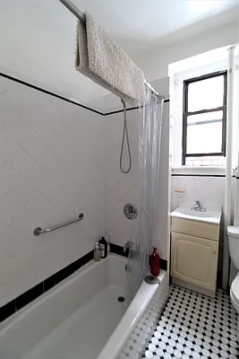 Rented by Guidance Realty Corp. | media 9