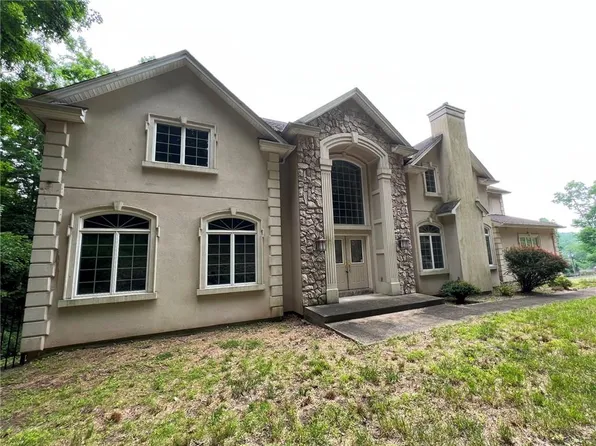 2 Sky Drive, New City, NY 10956