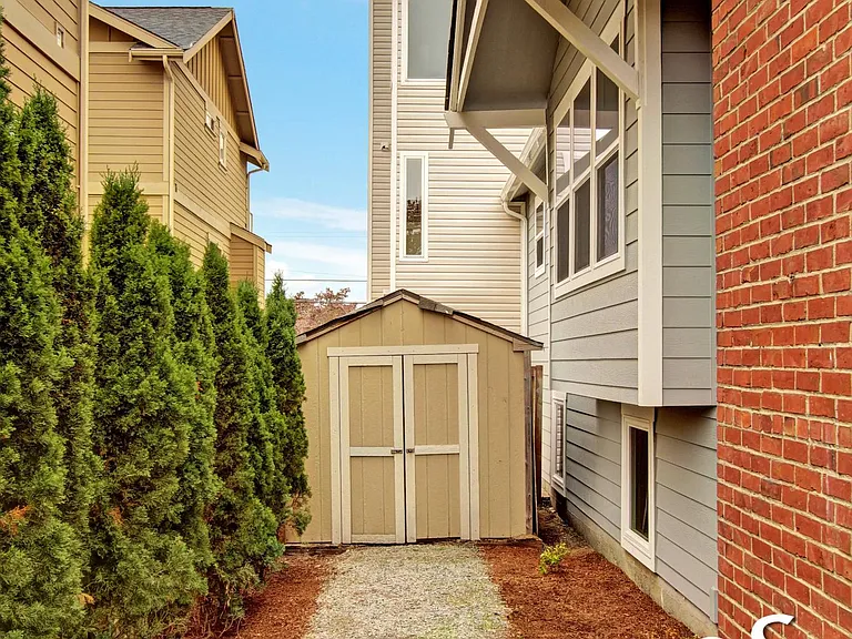 Storage shed