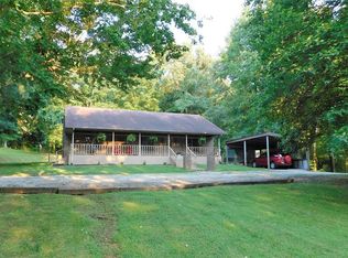 8454 State Route 764, Whitesville, KY 42378