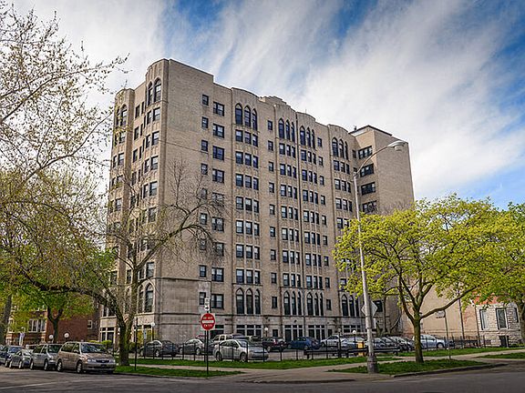 2nd image of 5110 S Kenwood Ave APT 208