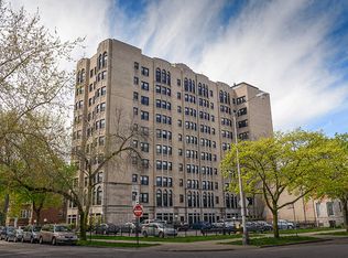 Ivy at Shelbryne, Chicago, IL 60615