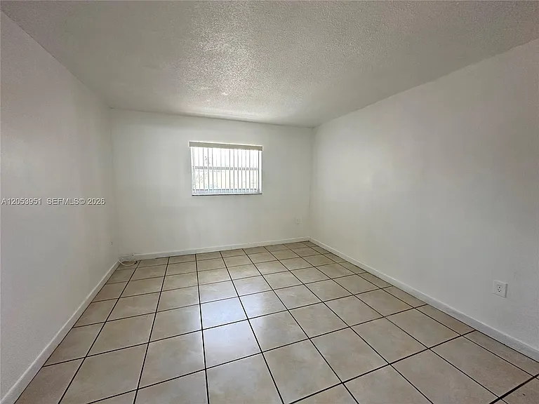 1008 NW 45th Ave #12 — Photo 7