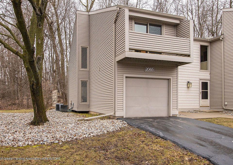 1st image of 2065 Fox Hollow Dr