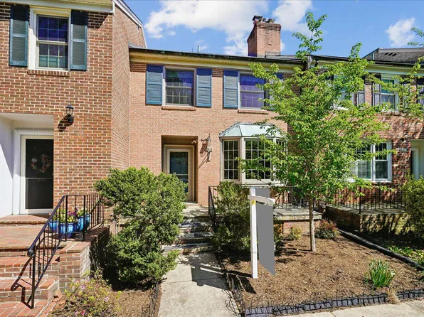 6315 Olde Towne Ct, Alexandria, VA 22307