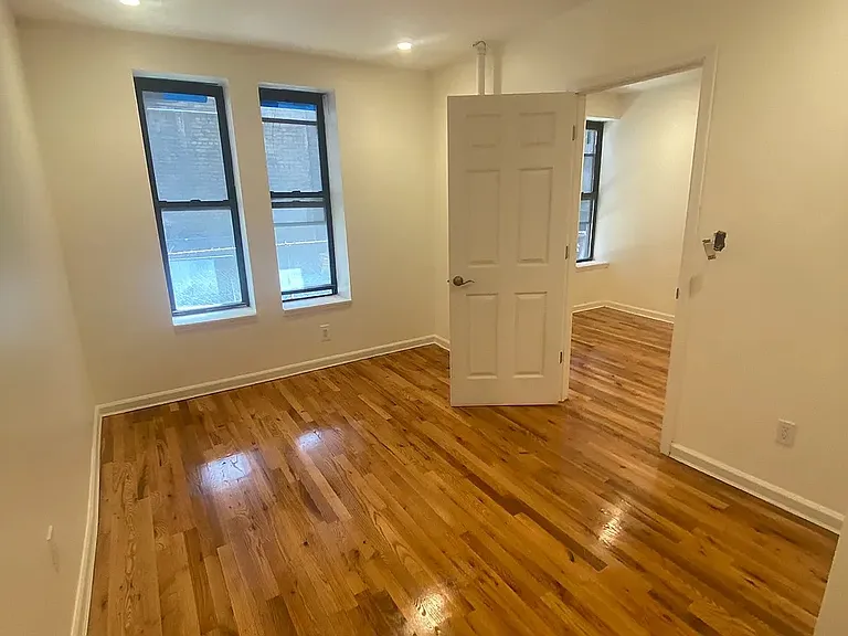 223 13th St #3 — Photo 2