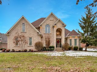 7627 Ashleywood Dr, Louisville, KY 40241