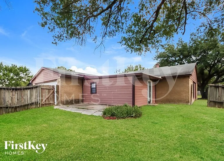 14658 Meyersville Dr — Photo 14