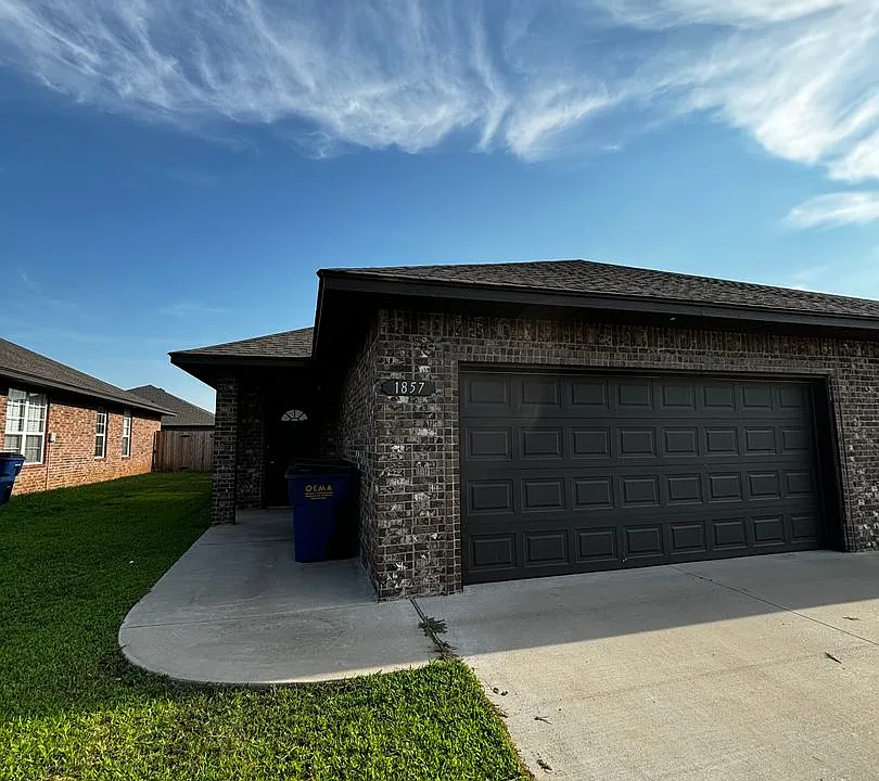 1857 Post Oak Rd