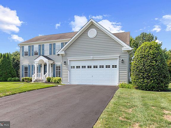 3rd image of 32689 Lathbury Ct