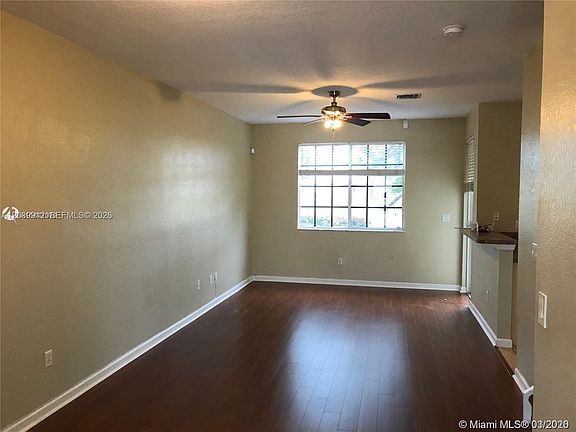 2nd image of 1413 Lucaya Dr