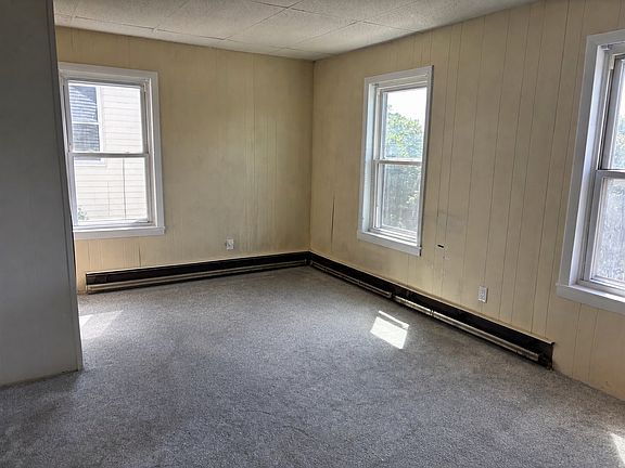 2nd image of 1504 Main St #2-R