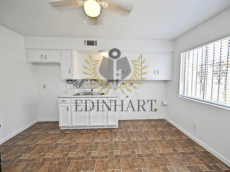2303 S Poppy Ave #101 — Photo 7