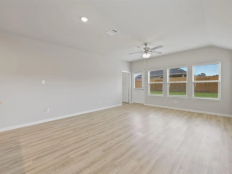 10107 Gold Finch Run — Photo 15