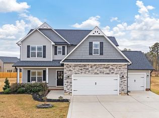 14 Treasure Dr, Lillington, NC 27546