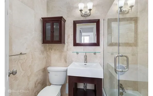 Sold by Douglas Elliman | media 15