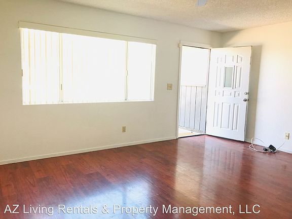 4th image of 3663 N Roosevelt St