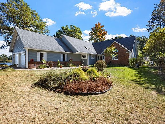 3rd image of 301 PINE ISLAND LANE