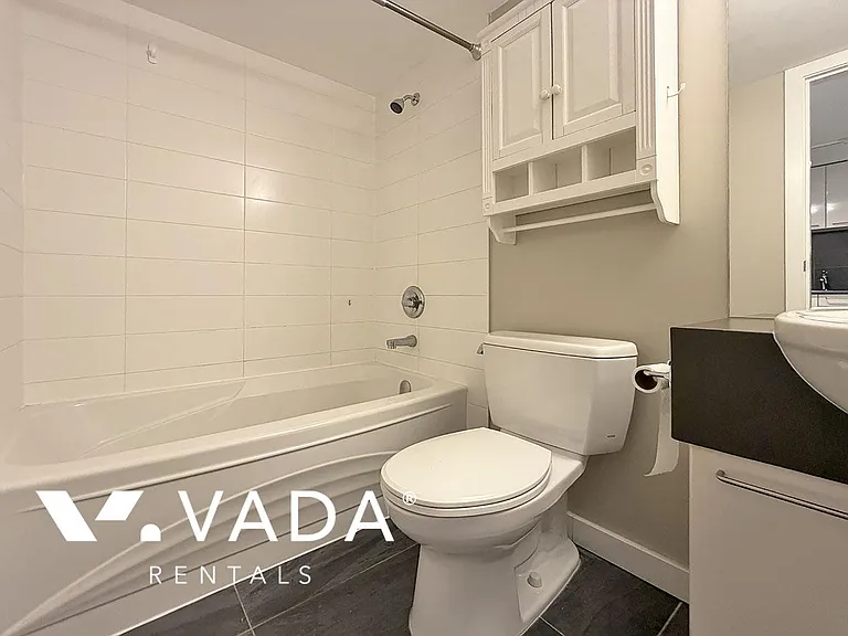 828 Cardero St #301 — Photo 9