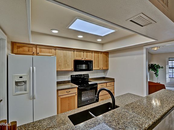 5th image of 13622 W Bolero Dr