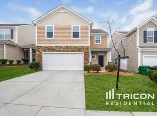 915 Old Forester Ln, Charlotte, NC 28214