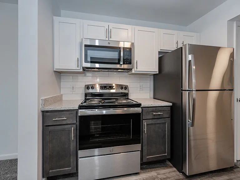 Ivy Hills Living Spaces — Photo 73