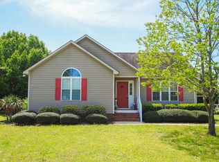 101 White Water Ct, Benson, NC 27504