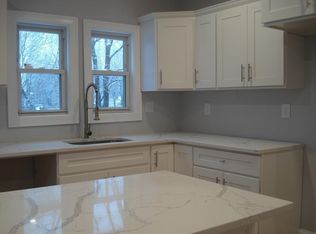 31 Branch St, Mansfield, MA 02048