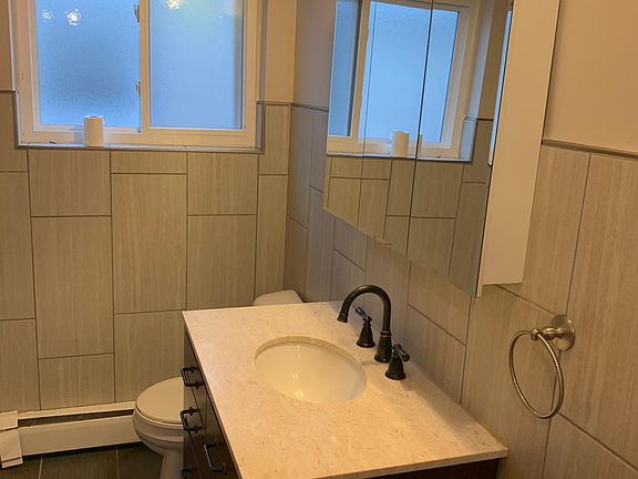 5th image of 6262 W Peterson Ave #2