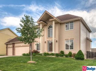 18628 Josephine St, Omaha, NE 68136