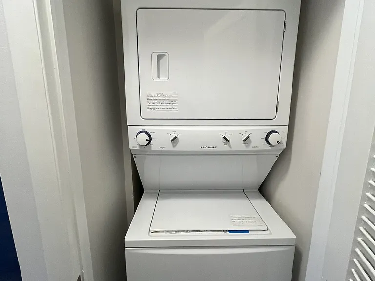 7 Wedgewood Dr #100 — Photo 11