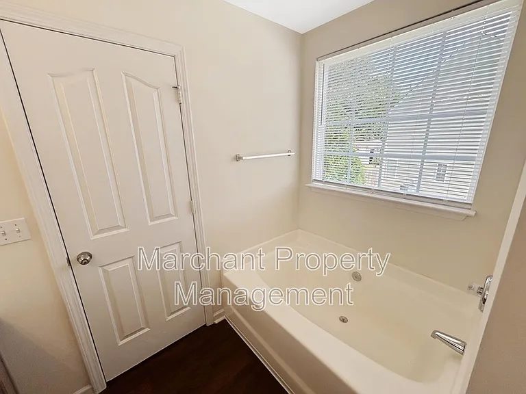 510 Riello Dr — Photo 12