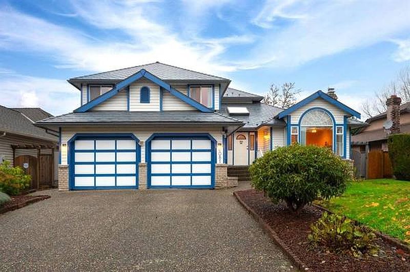 Surrey House for rent - 3 Bedrooms — photo 12
