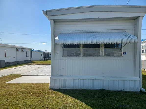 11 Imperial Ave, Palmetto, FL 34221