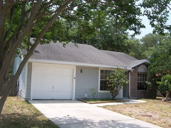 11922 117th St, Seminole, FL 33778