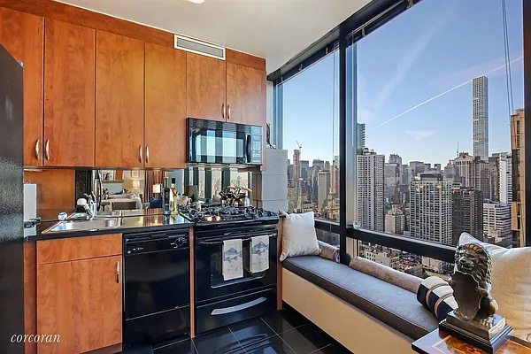 Rented by Corcoran | media 2