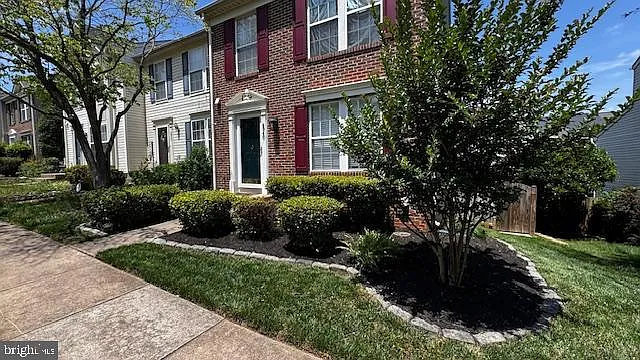 4940 Marshlake Ln — Photo 2