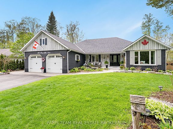 3rd image of 135 Forest Glen Dr