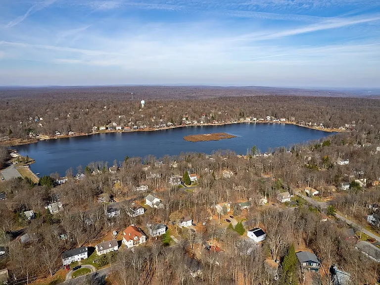 1175 Tree Top Dr — Photo 20