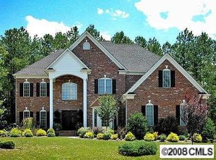 305 Stonewater Bay Ln, Mount Holly, NC 28120