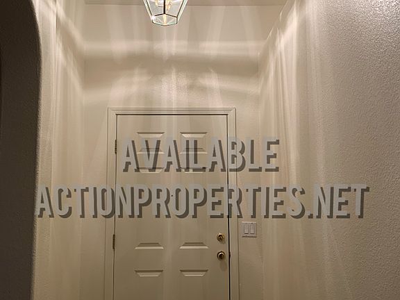 4th image of 1741 Mockingbird St