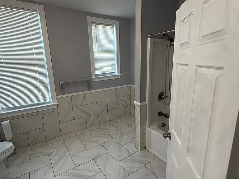 21 N Kershaw St — Photo 30