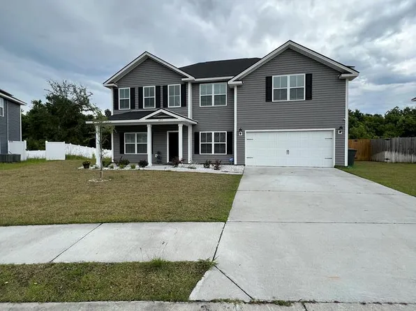 423 Fairview Cir, Hinesville, GA 31313